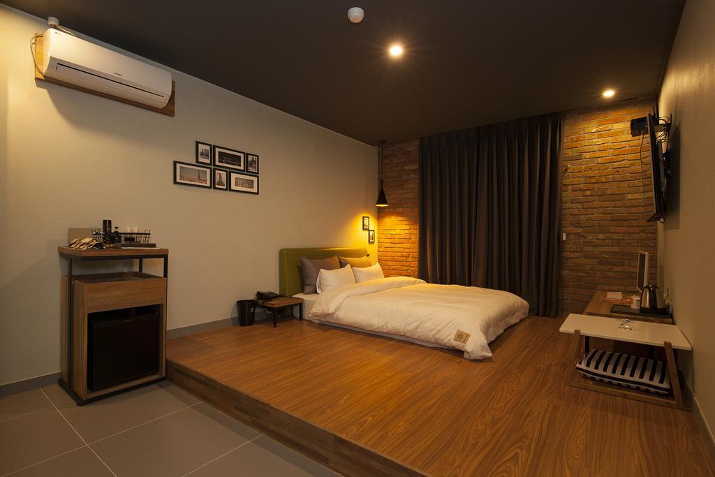 Hotel Gray Changwon Exterior photo