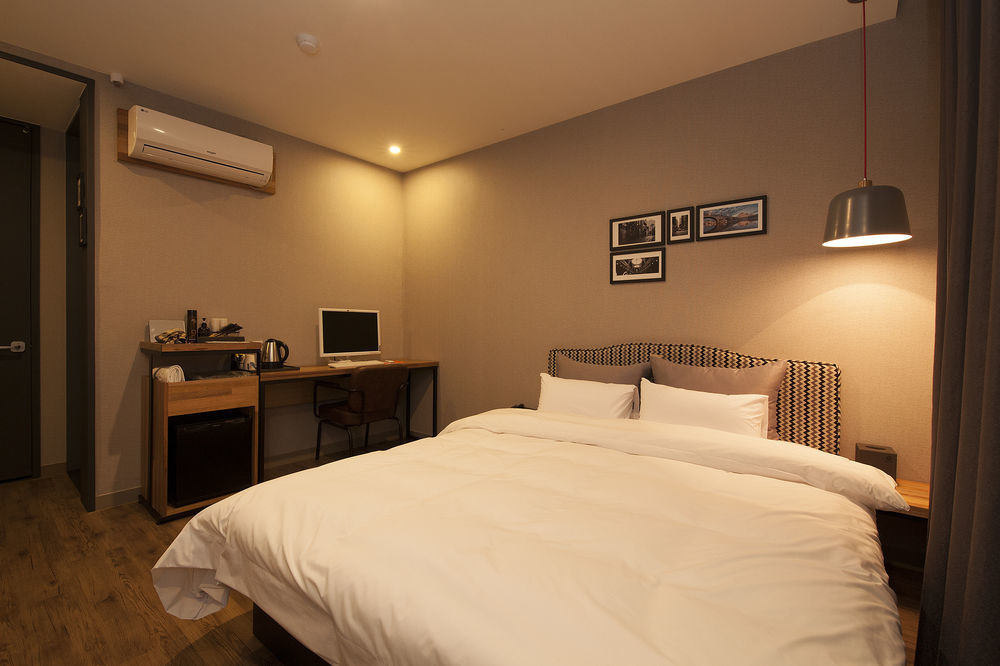 Hotel Gray Changwon Exterior photo